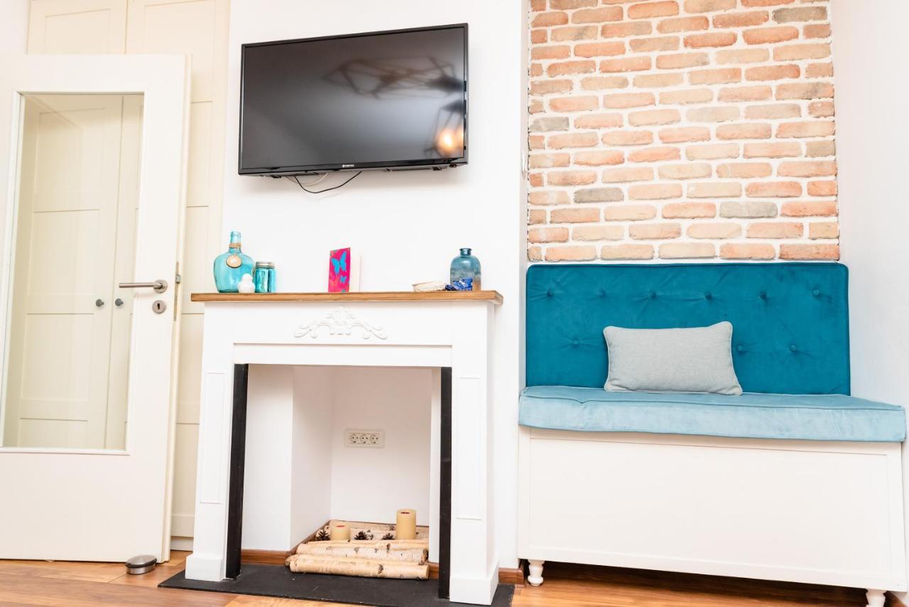 Blue Apartment Тімішоара Екстер'єр фото